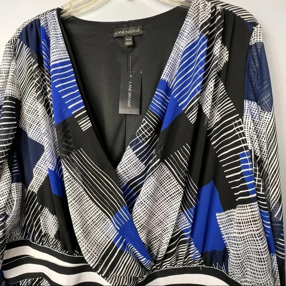 Lane Bryant Women’s Abstract Surplice Wrap Blouse Long Sleeve NWT Size 22/24 - Picture 6 of 12